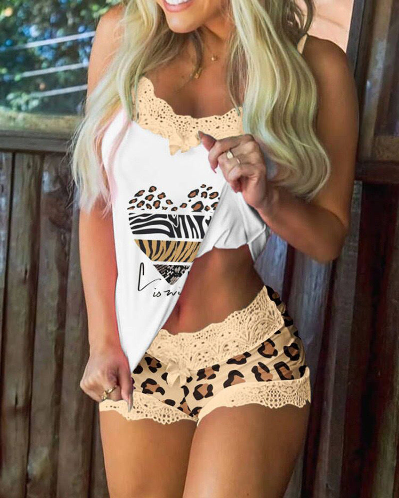 Big Heart White Sexy Print Two-piece Shorts Set